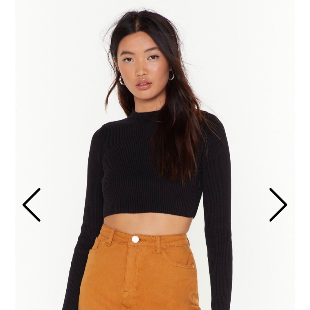 Black cropped sweater - never worn!